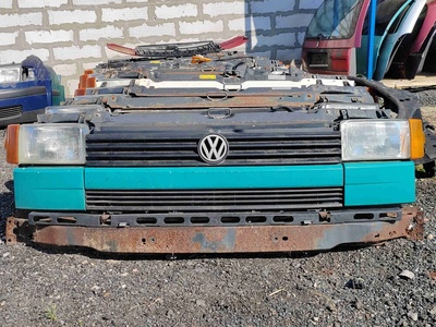 Передняя панель крепления облицовки (телевизор) Volkswagen Transporter T4 1994