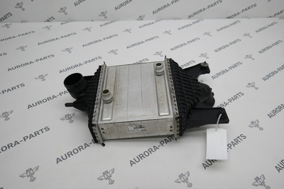 LR062405 Радиатор интеркулера (3.0TD V6) Land Rover Range Rover Sport L494 2013