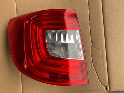 3T9945095A фара левая задняя skoda superb ii универсал рестайлинг