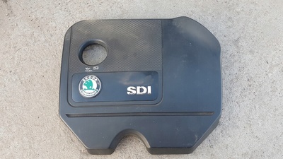 038103925BA skoda fabia i 1.9 sdi крышка крышка двигателя