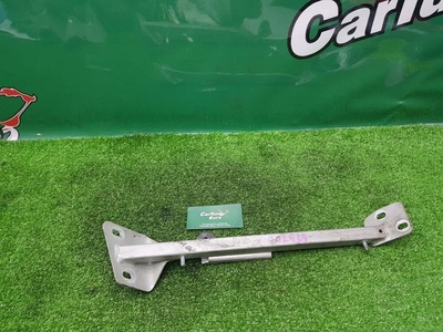 4E0805453F Кронштейн крыла AUDI A8L D3 2005 , 4E0821137F