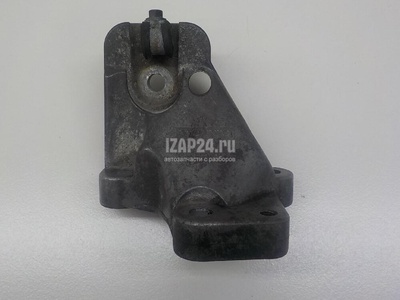 30741567 Кронштейн двигателя передний Volvo V70 (2000 - 2007)