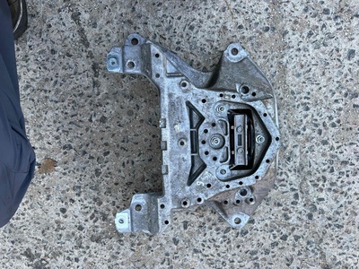 4k0399262r Балка под КПП Audi RS6 C8 (2019—2023) 2020 ,4n0399118b