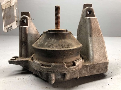 4A0199352 Подушка крепления двигателя Audi 100 C4 1992