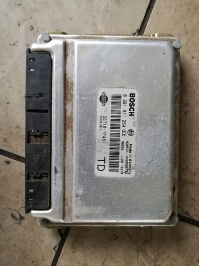 237107F481 nissan terrano ii 2004 rok 2.7 блок управления двигателя
