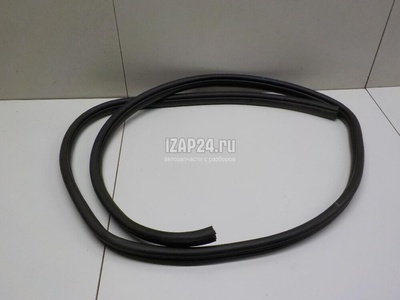 831104L000 Уплотнитель двери Hyundai-Kia Solaris (2010 - 2017)