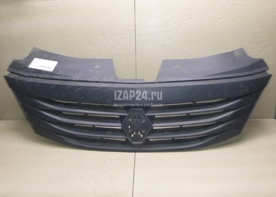 8200752748 Решетка радиатора Renault Logan (2005 - 2014)