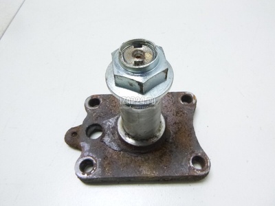 LC71261A1 Цапфа (п.з.к.) Mazda MPV II (LW) (1999 - 2006)