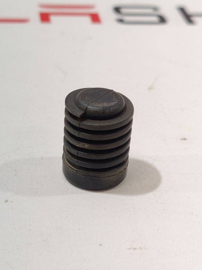 600722000B Отбойник капота (демпфер) Tesla Model X 2019 6007220-00-B,22902,1669060-00-A