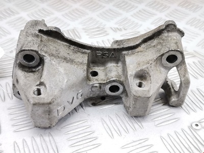 9681861680 Кронштейн (крепление) двигателя (лапа крепления) Citroen C4 1 (2004-2011) 2008 ,1807FC