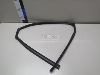 823311CA0A Уплотнитель стекла двери Nissan FX/QX70 (S51) (2008 - 2017)