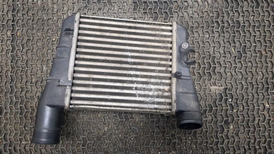 8E0145805AA Радиатор интеркулера Audi A4 (B7) 2005-2007 2007
