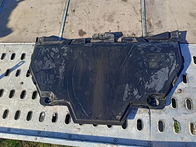 8H0863822C audi a4b7 крышка плита под коробка
