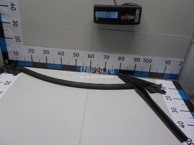 4G8837480L Уплотнитель стекла двери VAG A7 (4G8) (2011 - 2018)