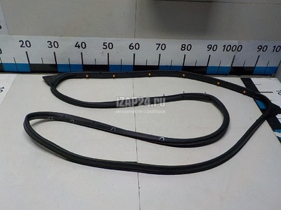 BHN973760C Уплотнитель двери Mazda Mazda 3 (BM/BN) (2013 - 2018)