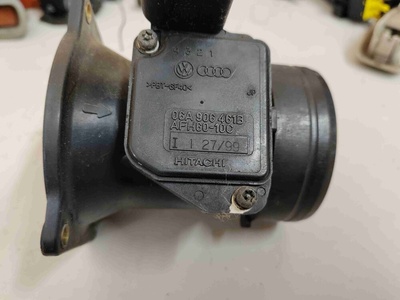 06A906461B Расходомер воздуха Audi A3 1998