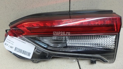 8158142151 Фонарь задний внутренний правый Toyota RAV 4 2019