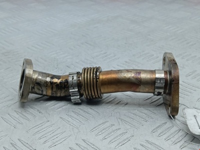 059131525Q Трубка системы рециркуляции EGR Audi A4 B6 (2000-2006) 2002 ,
