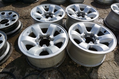 .. алюминиевые колёсные диски колёсные диски r16 j8 6x139 , 7 et10 патруль y60 y61 pajero terracan