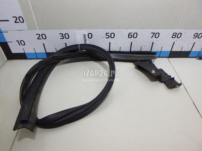 769231631R Уплотнитель (внутри) Renault Duster II 2021