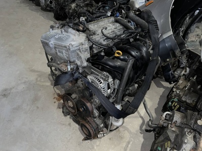 Двигатель Toyota RAV4 ZSA44 3ZR-FE