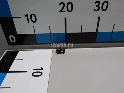 7703179010 Крепеж Renault Megane II (2003 - 2009)