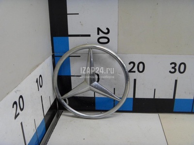 2078170016 Эмблема Mercedes Benz W204 (2007 - 2015)