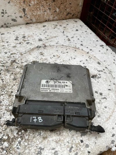 047906030N блок управления двигателя skoda felicia i