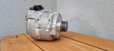 4N0903028R генератор audi a6 a7 a8 новый