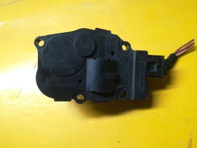 K9749005 Моторчик заслонки печки Audi A4 B8/8K (2007-2011) 2010
