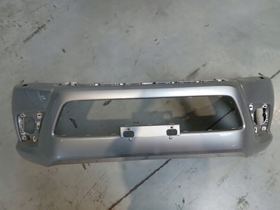 521190K880 бампер передняя hilux 15 - 18 52119 - 0k880