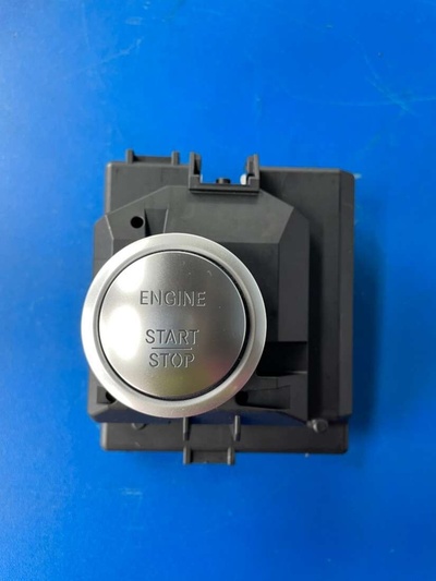 A2059000924 Кнопка запуска двигателя Mercedes C W205 2017