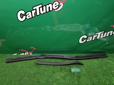 8T0823723B Уплотнитель капота AUDI A4 B8 2014