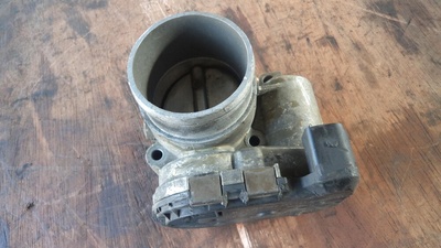 06B133062B Заслонка дроссельная Audi A6 C5/4B 1999