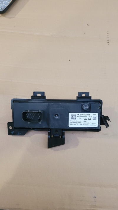 4KE915233F блок управления akumulatora audi е трон 4ke