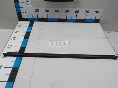 5G6839480B Уплотнитель стекла двери VAG Golf VII (2012 - 2020)