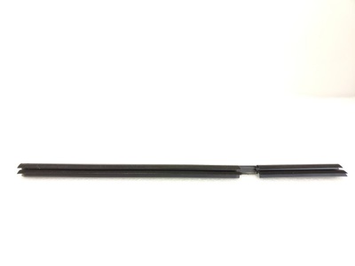 A2057350465 Уплотнитель двери Mercedes-Benz C-Class W205 2017