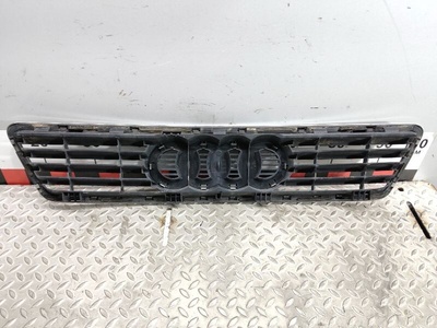 4b0853651a Решетка радиатора Audi A6 1998