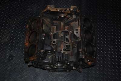 Blok двигателя audi 3.0 tdi хдс 059023ar