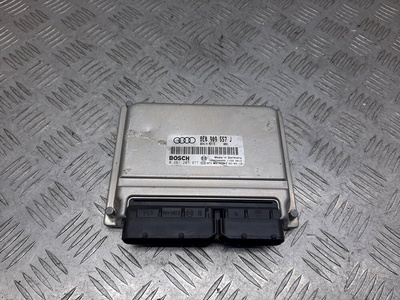 8E0909557J Блок управления двигателем Audi A6(C5) 2001