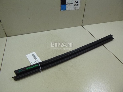 823319188R Уплотнитель (внутри) Renault Arkana 2019