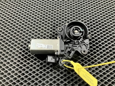 4F0837059 Доводчик двери Audi A8 D4/4H 2012 ,A