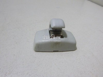 3B0857561B Кронштейн солнцезащитного козырька VAG Passat [B5] (1996 - 2000)