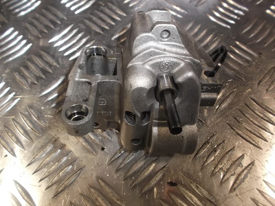 03G115105H audi a3 a4 a5 a6 volkswagen passat b6 20 tdi насос масляный