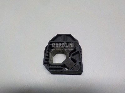 1K0121367C Кронштейн радиатора VAG New Beetle (1998 - 2010)