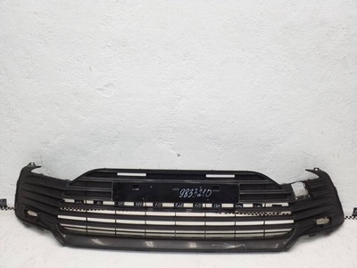 5310206570 Решетка переднего бампера Toyota Camry V70 Restail с литой площадкой номерного знака