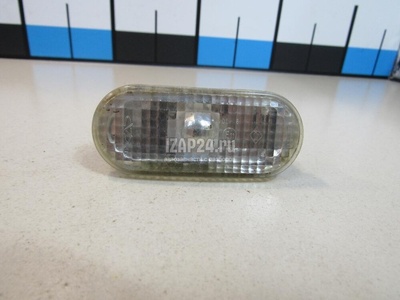 A113731010AB Повторитель на крыло белый Chery Amulet (A15) (2006 - 2012)