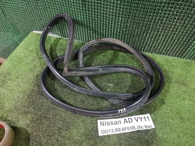 80831WD011 Уплотнитель двери Nissan AD VY11 2000
