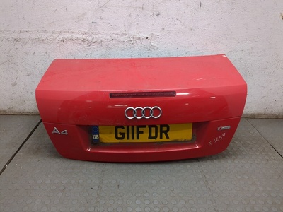 8H0945097C Фонарь дополнительный (стоп-сигнал) Audi A4 (B7) 2005-2007 2006
