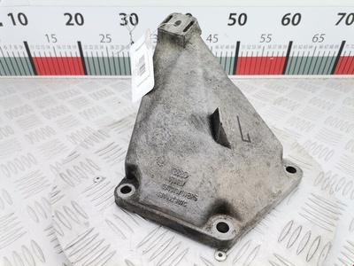 4B0199307C Кронштейн (крепление) двигателя (лапа крепления) Audi A6 C5 (1997-2005) 2001 ,4B0199305C